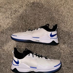 Nike PG 5 x PlayStation